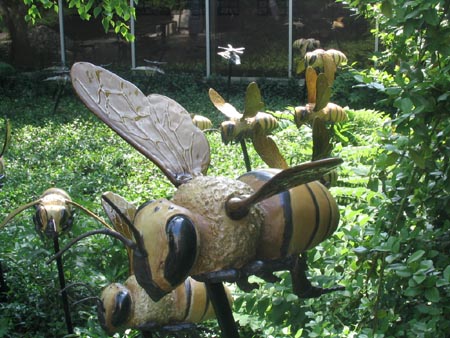 Clive Tucker | Sculptural Work, Bees & Flowers